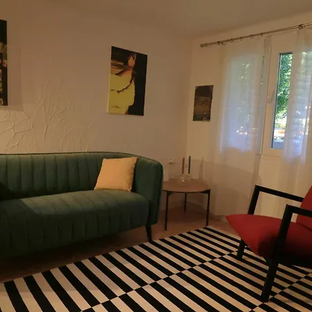 Apartments-estate Under The Paintbrush *
